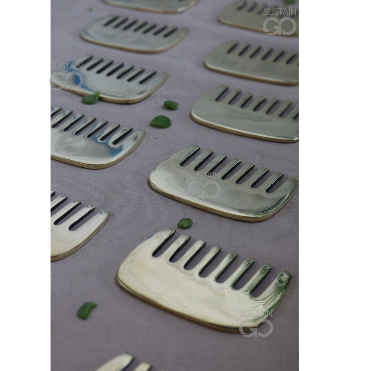 SustainGo Kansa Hair Comb | Ayurvedic hair massager