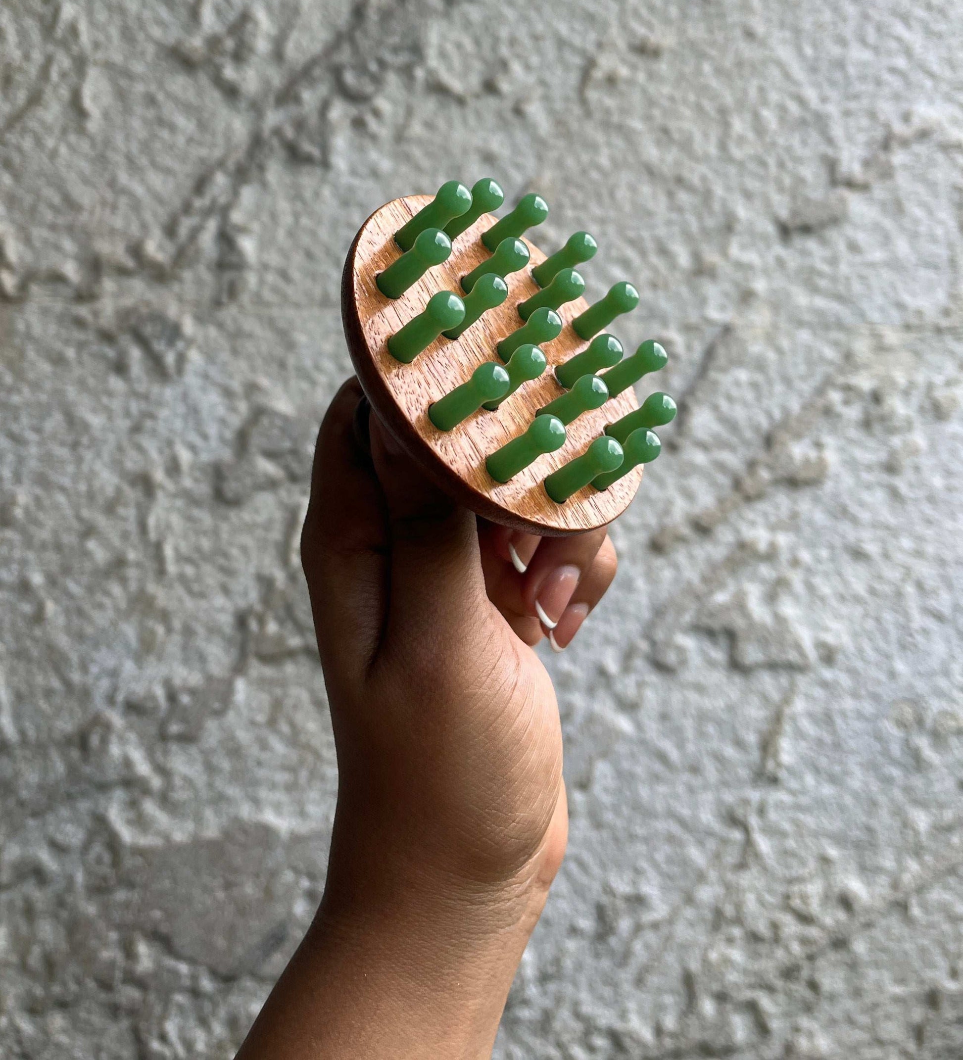 SustainGo Jade Stone wooden Head & Scalp Massager