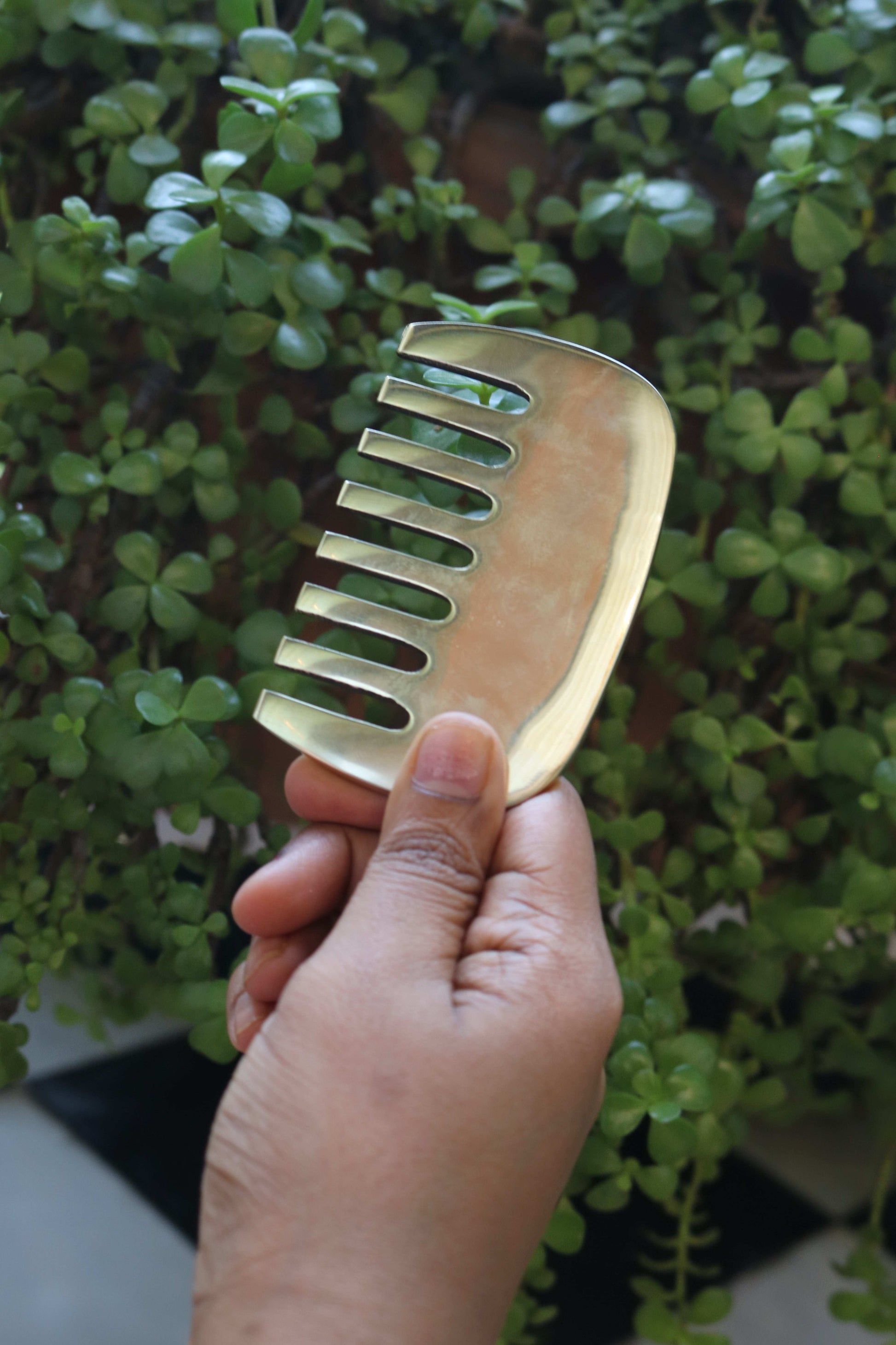 SustainGo Kansa Hair Comb | Ayurvedic hair massager