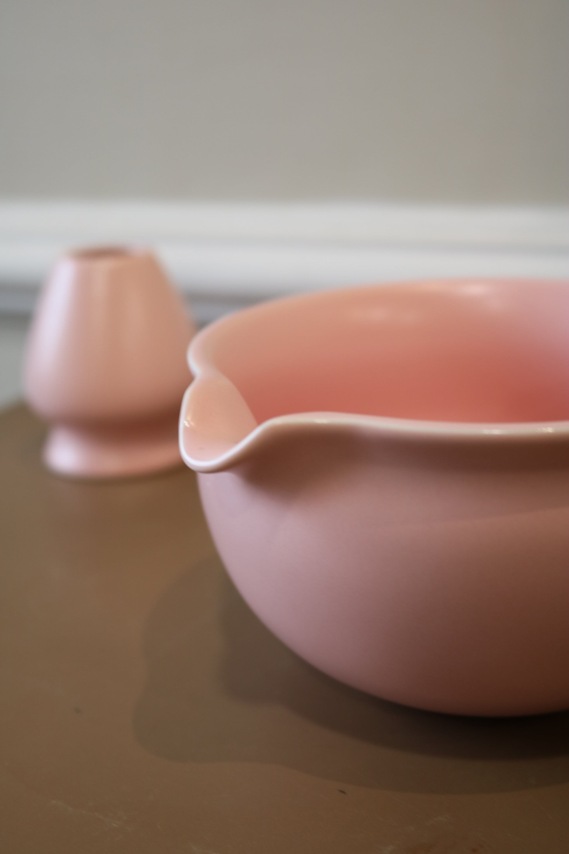 Pink Matcha Tea Whisk Set 3 Pcs |Ceramic Matcha Bowl with a spout, Whisk Holder & Bamboo Whisk | Free Ceremonial Grade Matcha Tea 10g |SustainGo