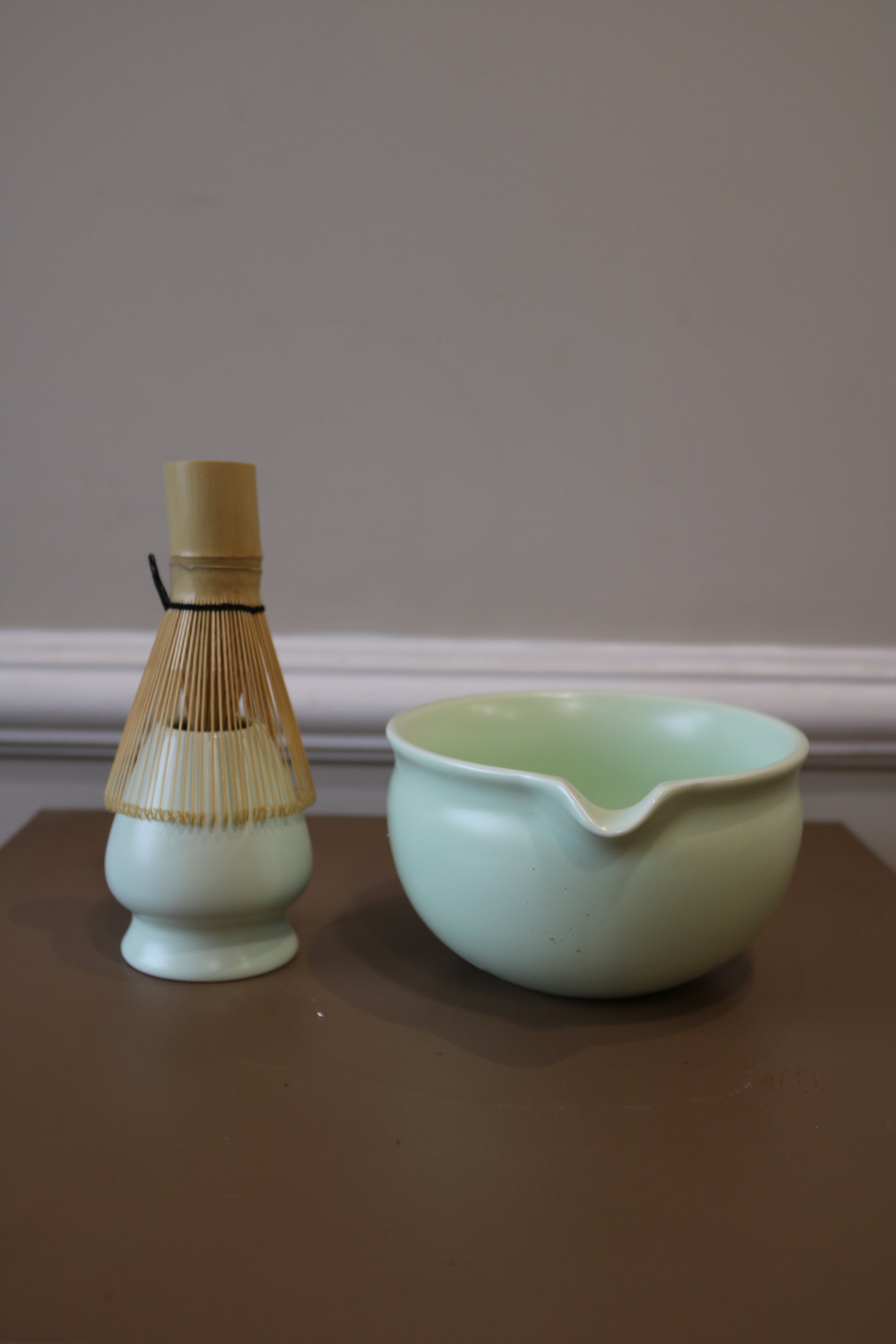 Green Matcha Tea Whisk Set 3 Pcs |Ceramic Matcha Bowl with a spout, Whisk Holder & Bamboo Whisk | Free Ceremonial Grade Matcha Tea 10g |SustainGo